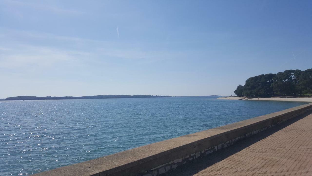Apartman Ana Stinjan Bagian luar foto