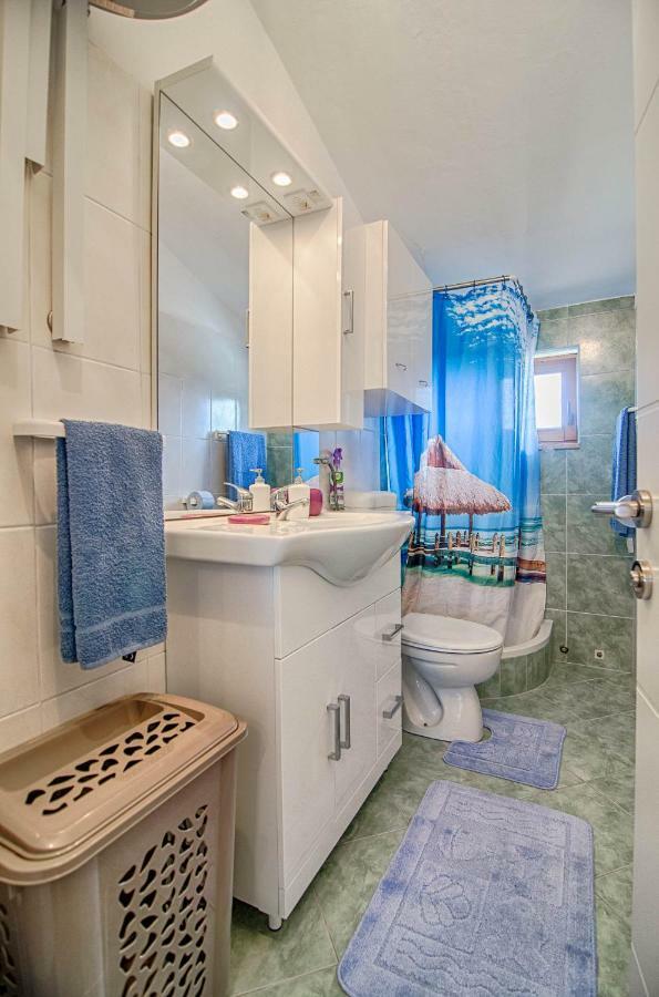 Apartman Ana Stinjan Bagian luar foto