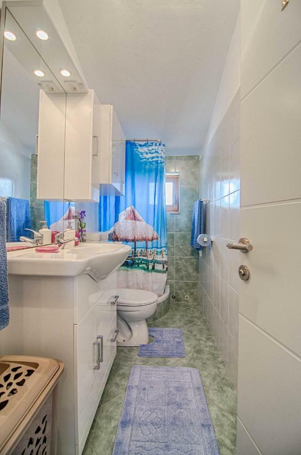 Apartman Ana Stinjan Bagian luar foto